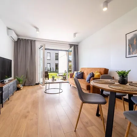 Appartement Marina Blue - Super Widok Z Wlasnego Ogrodka Na Jezioro, Parking, Netflix I Max *