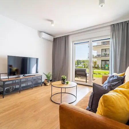 Marina Blue - Super Widok Z Wlasnego Ogrodka Na Jezioro, Parking, Netflix I Max ايوافا