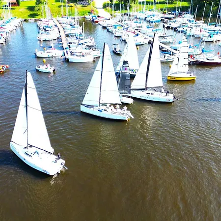 Marina Blue - Super Widok Z Wlasnego Ogrodka Na Jezioro, Parking, Netflix I Max